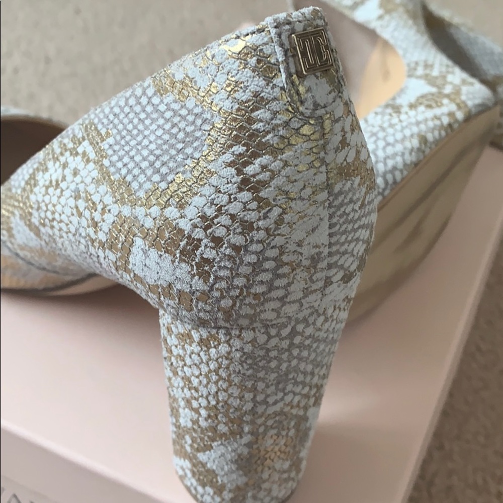 Shoes - Picture 4 of 5